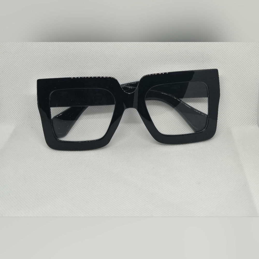 Oversized Black Square Eyeglasses – Bold Retro Statement Frames - Picture 4 of 6